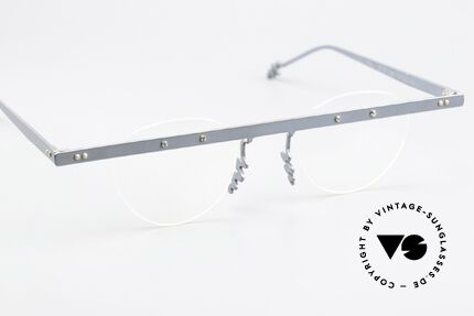 Theo Belgium Tita I 5 90er Fassung Titan XL Size, ungetragenes Theo-Original und KEINE RETROBRILLE!, Passend für Herren und Damen Theo Belgium Tita I 5 90er Fassung Titan XL Size, ungetragenes Theo-Original und KEINE RETROBRILLE!, Passend für Herren und Damen