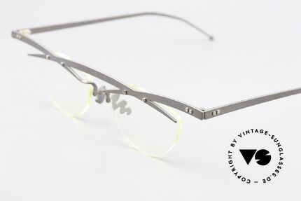 Theo Belgium Tita III 9 Crazy Vintage Brille XL 90er, die Gläser sind mit Schrauben am Titan-Rahmen fixiert, Passend für Herren und Damen