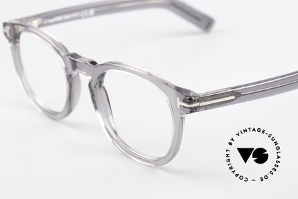 Tom Ford TF5629 Designerbrille Smoke Gray, ein ungetragenes Original der 2017er TF Kollektion, Passend für Herren und Damen