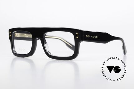 Gucci GG1085O Dicker Rahmen Logo Gold, goldener GUCCI Schriftzug auf beiden Bügeln, Passend für Herren