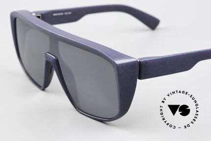Mykita Mylon Shift Navy Blue Silver Flash Shield, leicht silber-verspiegelte Gläser von ZEISS, Passend für Herren