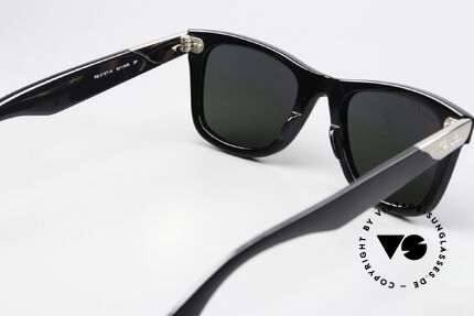 Ray Ban Wayfarer I Ultra 24k Gold Mirrored Gläser, ein absolutes Sammlerstück ("An Icon In Gold"), Passend für Herren und Damen Ray Ban Wayfarer I Ultra 24k Gold Mirrored Gläser, ein absolutes Sammlerstück ("An Icon In Gold"), Passend für Herren und Damen