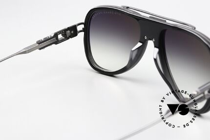 DITA Grand Decade 30th Anniversary Edition, ungetragen, mit original Etui und Verpackung von DITA, Passend für Herren