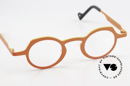 Theo Belgium Asia Titanium Brille Neon Orange, Kreation und Verarbeitung auf Spitzen-Niveau!, Passend für Herren und Damen