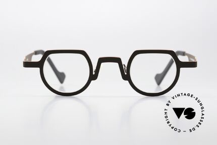 Theo Belgium Europe Titanium Brille Braun Orange, Mod. EUROPE aus der THEO 'Continent" Familie, Passend für Herren und Damen