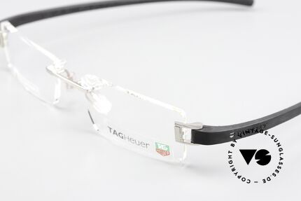 Tag Heuer 7103 Fold Biegsamkeit und Haltbarkeit, idealer Halt (schmiegen sich dem Gesicht an), Passend für Herren Tag Heuer 7103 Fold Biegsamkeit und Haltbarkeit, idealer Halt (schmiegen sich dem Gesicht an), Passend für Herren