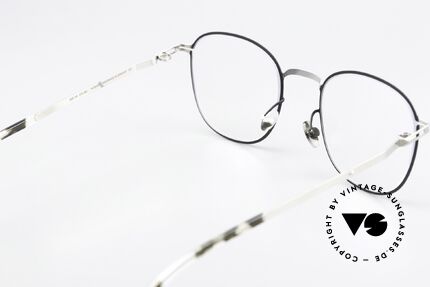 Mykita Andersson Handmade in Germany Brille, sehr interessante Farbe, color code 052: silver / black, Passend für Herren