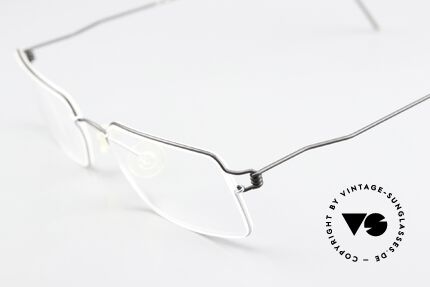 Lindberg Cantus Air Titan Rim Eckige Titanbrille Zweifarbig, eckiges Design für Damen und Herren zugleich; zeitlos, Passend für Herren und Damen Lindberg Cantus Air Titan Rim Eckige Titanbrille Zweifarbig, eckiges Design für Damen und Herren zugleich; zeitlos, Passend für Herren und Damen