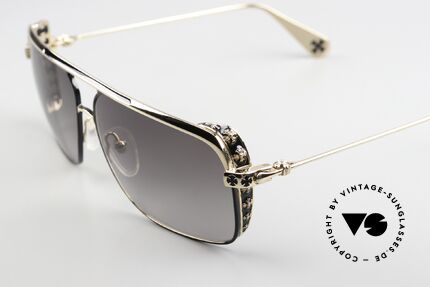 Chrome Hearts Boneyard II Titanium Sonnenbrille Vergoldet, SBK/GP mit entspiegelten ZEISS Sonnengläsern, Passend für Herren Chrome Hearts Boneyard II Titanium Sonnenbrille Vergoldet, SBK/GP mit entspiegelten ZEISS Sonnengläsern, Passend für Herren