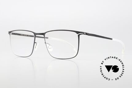 Mykita Tarje Eckige Brille Damen Und Herren, Farbe 012 "Graphite"; von 2016-18 in Berlin produziert, Passend für Herren und Damen Mykita Tarje Eckige Brille Damen Und Herren, Farbe 012 "Graphite"; von 2016-18 in Berlin produziert, Passend für Herren und Damen