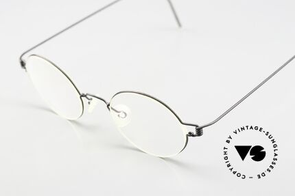 Lindberg Corona 40 Air Titan Rim Runde Titanbrille Aus den 90ern, damals vom Optiker mit +0,25 verglast als DEMO-Scheibe, Passend für Herren und Damen Lindberg Corona 40 Air Titan Rim Runde Titanbrille Aus den 90ern, damals vom Optiker mit +0,25 verglast als DEMO-Scheibe, Passend für Herren und Damen