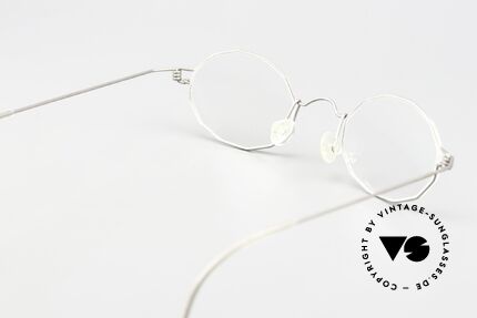 Lindberg Zeta Air Titan Rim Ovale Titanium Brille Unisex, ungetragenes Original (mit altem Schriftzug); inkl. Etui, Passend für Herren und Damen Lindberg Zeta Air Titan Rim Ovale Titanium Brille Unisex, ungetragenes Original (mit altem Schriftzug); inkl. Etui, Passend für Herren und Damen