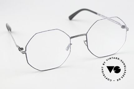 Mykita Studio 5.6 Damenbrille Mit Charakter, die STUDIO-Serie 5.6 wurde 2018 in Berlin gefertigt, Passend für Damen Mykita Studio 5.6 Damenbrille Mit Charakter, die STUDIO-Serie 5.6 wurde 2018 in Berlin gefertigt, Passend für Damen