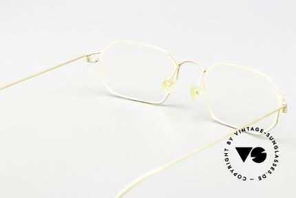 Lindberg Saturn Air Titan Rim Eckige Brille Titan Klassiker, Kenner wissen um die Besonderheit dieser alten RARITÄT, Passend für Herren und Damen Lindberg Saturn Air Titan Rim Eckige Brille Titan Klassiker, Kenner wissen um die Besonderheit dieser alten RARITÄT, Passend für Herren und Damen
