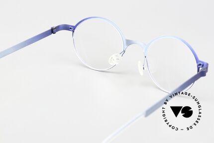 Lindberg 4030 Strip Titan 90er Brille In Blau Metallic, ungetragenes Designerstück + orig. Lindberg Magnet-Etui, Passend für Herren und Damen Lindberg 4030 Strip Titan 90er Brille In Blau Metallic, ungetragenes Designerstück + orig. Lindberg Magnet-Etui, Passend für Herren und Damen