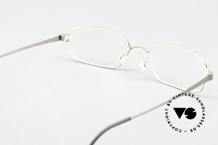 Lindberg 9011 Strip Titanium Lesebrille Damen Und Herren, 28mm hoch = daher eher eine Lesebrille (kein Gleitsicht), Passend für Herren und Damen Lindberg 9011 Strip Titanium Lesebrille Damen Und Herren, 28mm hoch = daher eher eine Lesebrille (kein Gleitsicht), Passend für Herren und Damen
