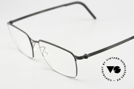 Lindberg 7426 Strip Titanium Markante Herrenbrille 2018, trägt für uns das Prädikat "TRUE VINTAGE LINDBERG", Passend für Herren