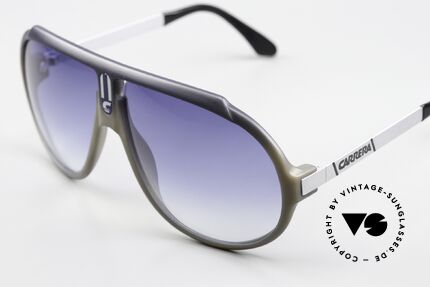Carrera 5512 2in1 Sonnenbrille Blau & Grün, absolutes Kultobjekt; weltweit begehrtes Sammlerstück, Passend für Herren Carrera 5512 2in1 Sonnenbrille Blau & Grün, absolutes Kultobjekt; weltweit begehrtes Sammlerstück, Passend für Herren