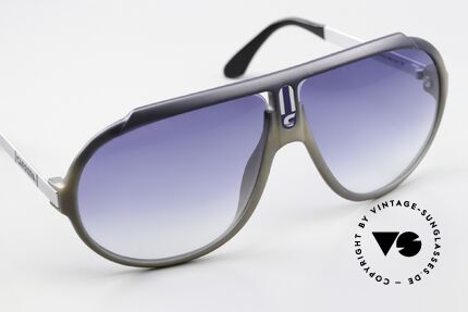 Carrera 5512 2in1 Sonnenbrille Blau & Grün, ungetragen mit 2 unterschiedlichen Fronten; einmalig!, Passend für Herren Carrera 5512 2in1 Sonnenbrille Blau & Grün, ungetragen mit 2 unterschiedlichen Fronten; einmalig!, Passend für Herren