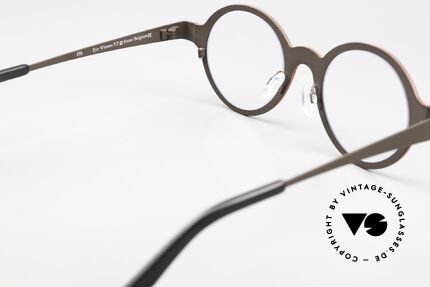 Theo Belgium Eye-Witness YZ Bicolor Titanium Designerbrille, altes Theo Original aus der 'Perspective Family', Passend für Herren und Damen Theo Belgium Eye-Witness YZ Bicolor Titanium Designerbrille, altes Theo Original aus der 'Perspective Family', Passend für Herren und Damen