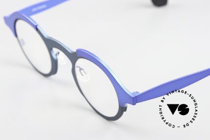Theo Belgium Mille 71 Metallbrille Bicolor Blau Titan, ungetragen; wie alle unsere vintage Theo Brillen, Passend für Herren und Damen Theo Belgium Mille 71 Metallbrille Bicolor Blau Titan, ungetragen; wie alle unsere vintage Theo Brillen, Passend für Herren und Damen